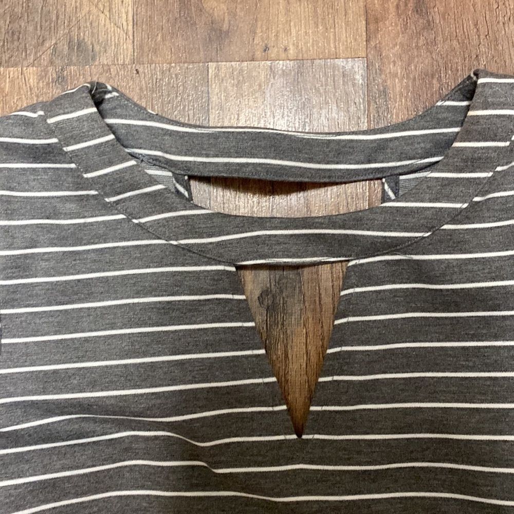 - Womens fitted Classy Dress size XS - Picture 2 of 9